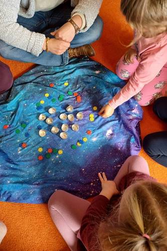 Kindergarten: Maxis auf dem Knobelplanet 2026