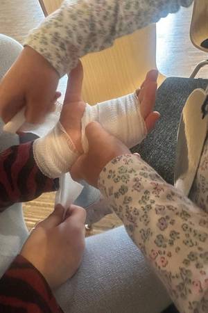 Kindergarten - Erste-Hilfe-Kurs - Verband anlegen