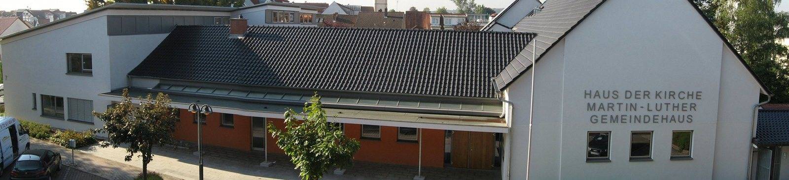 Panoramaansicht des Gemeindehauses